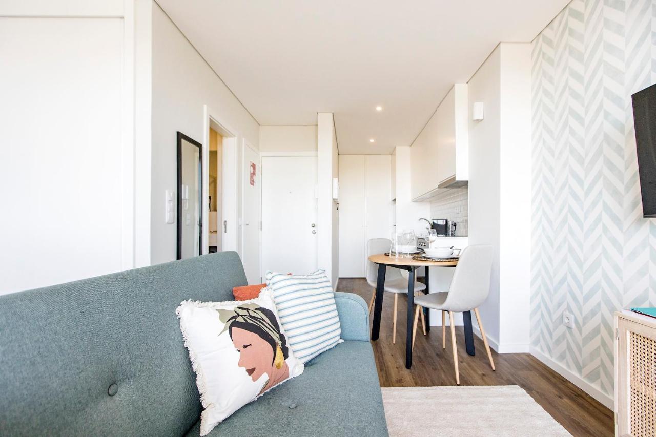 Elegant Studio W/ Ac & Balcony By Lovelystay 波尔图 外观 照片