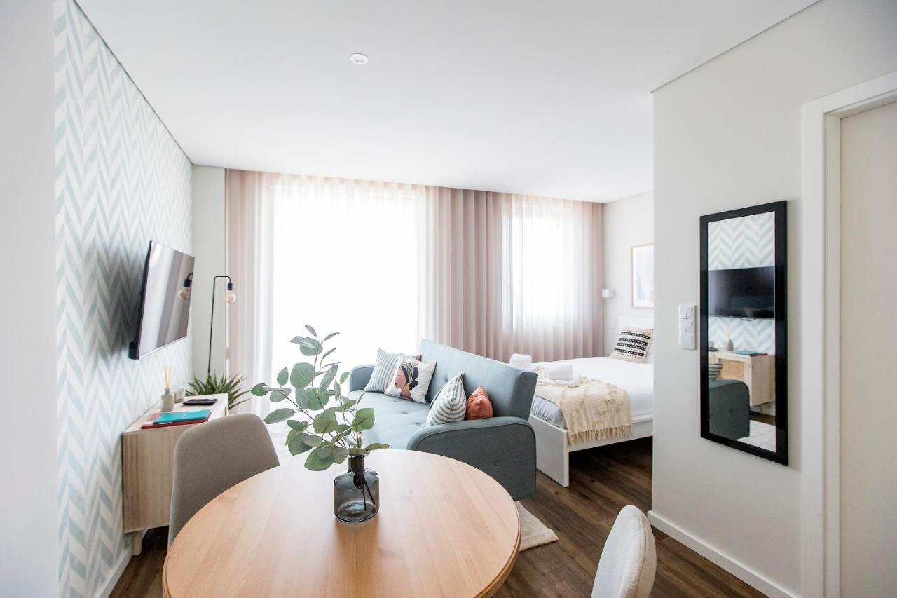 Elegant Studio W/ Ac & Balcony By Lovelystay 波尔图 外观 照片